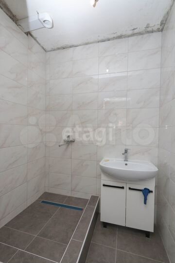 2-к. квартира, 49 м², 5/5 эт.