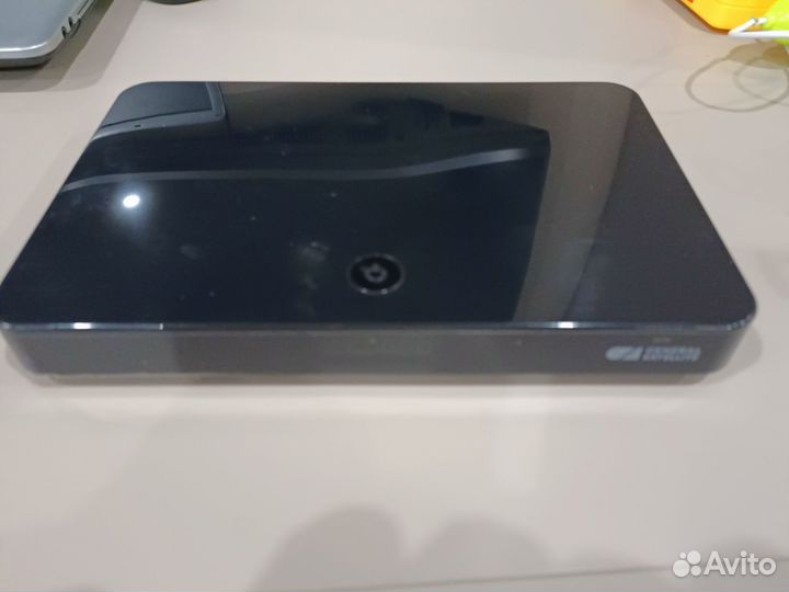 Приставка триколор GS B527