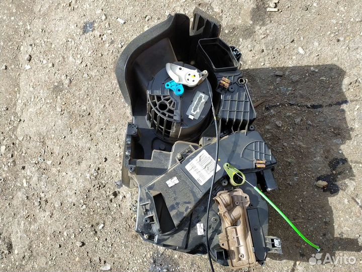 Корпус печки Рено Логан