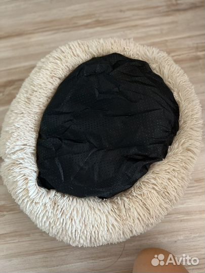 Лежанка для собак и кошек