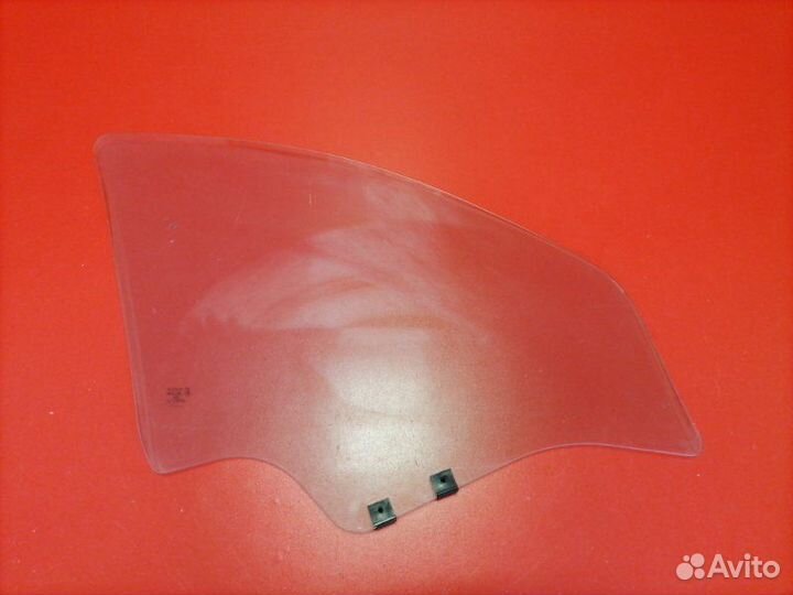 Стекло двери переднее левое Renault Duster HSM F4R