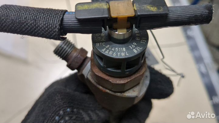 Форсунка топливная Volkswagen Passat CC, 2012