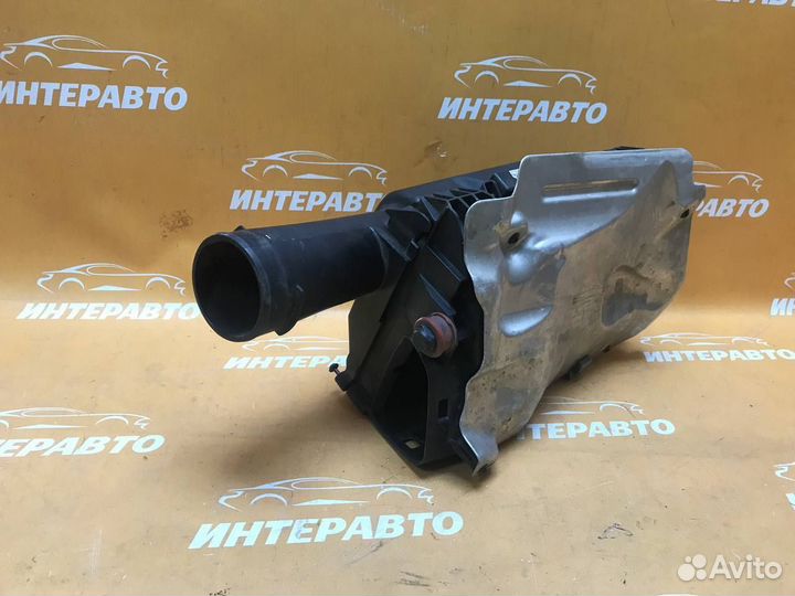 Корпус воздушного фильтра Mercedes W205 W213 W253