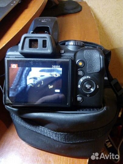 Fujifilm SL1000 50x оптический зум, Raw, 10 кадр/с