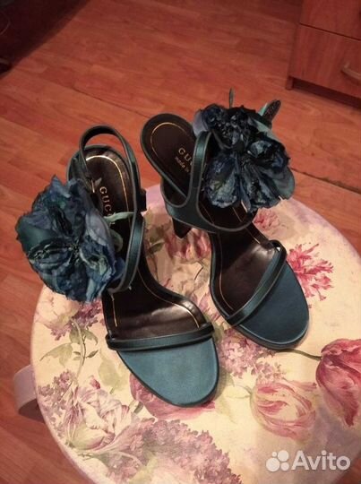 Босоножки Gucci