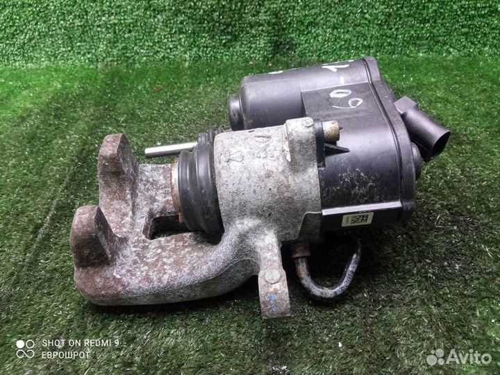 Суппорт задний левый Volkswagen Passat (B6) (2005