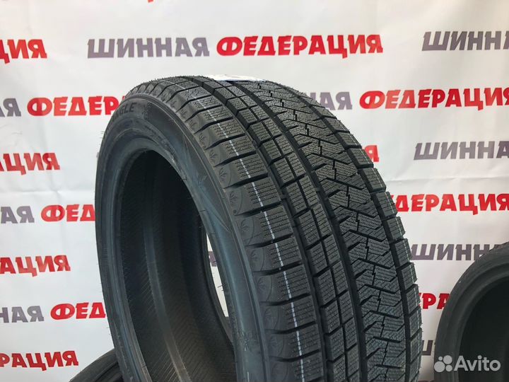 Triangle PL02 255/45 R19