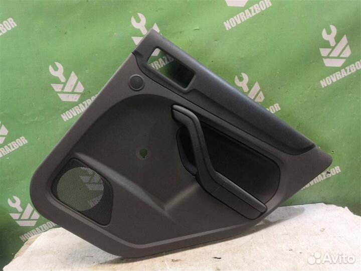 Обшивка двери комплект Форд Фокус 2