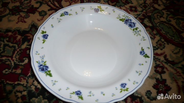 Посуда для сервировки стола