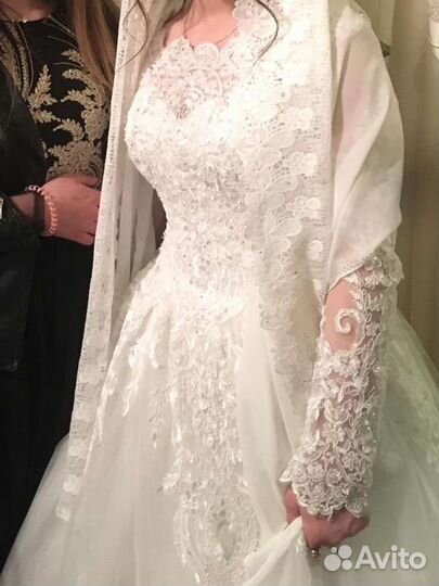 Свадебное платье