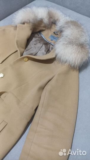 Пальто зимнее с натуральным мехом