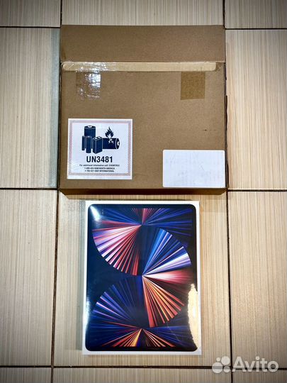 iPad pro 12.9 m1 2021 2tb