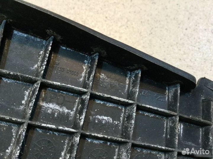 Накладка лобового стекла Kia Sorento 2015