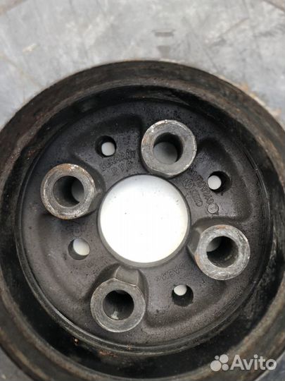 Шкив коленвала 038105243F vag