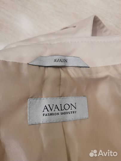 Плащ бежевый Avalon