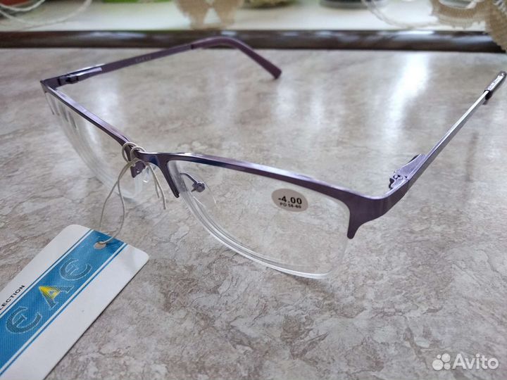 Очки -4
