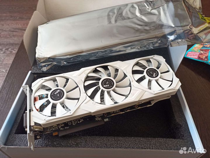 Видеокарта RX580 8Gb белая