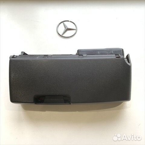 Бардачок сиденья правый Мерседес w212