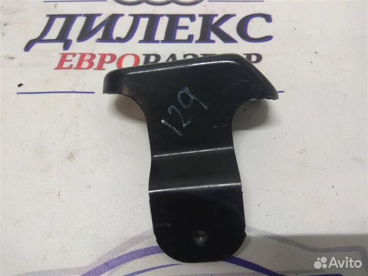 Кронштейн двигателя правый VW Golf VI 2009-2012