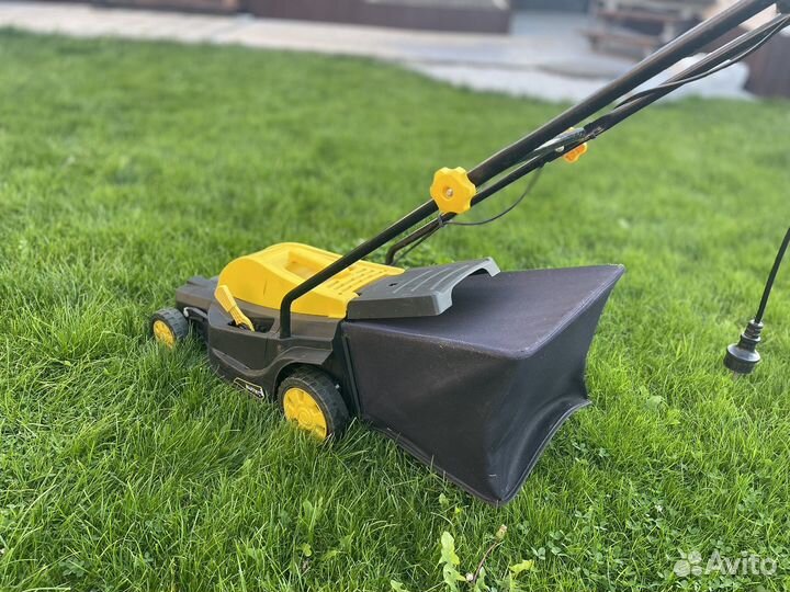 Газонокосилка электрическая