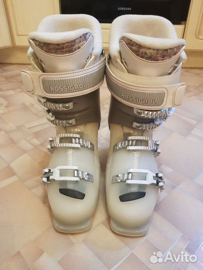 Горнолыжные ботинки женские 24.5