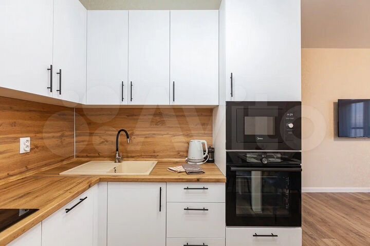 2-к. квартира, 46 м², 1/20 эт.