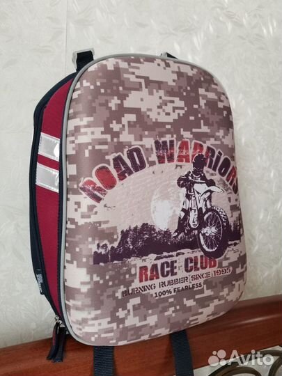 Рюкзак школьный для мальчика (новый)