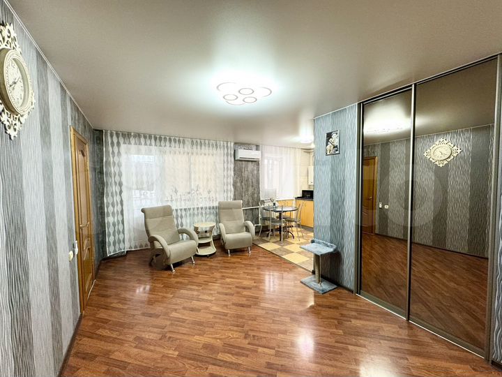 3-к. квартира, 56 м², 5/5 эт.