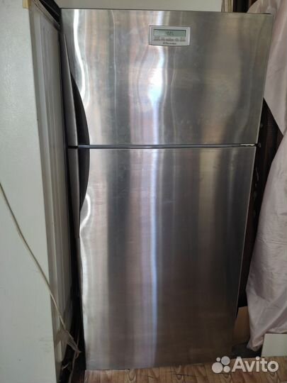 Холодильник Electrolux
