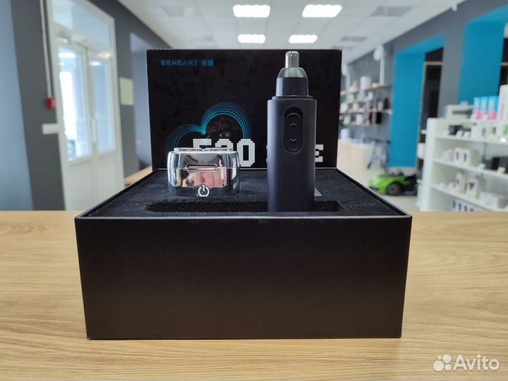 Подарочный набор бритва + триммер Beheart G520