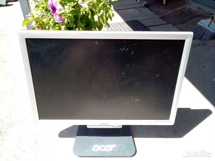 Монитор ЖК 19