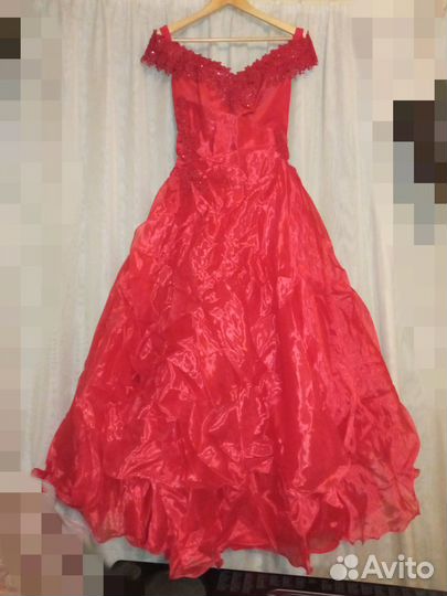 Платье вечернее пышное в пол