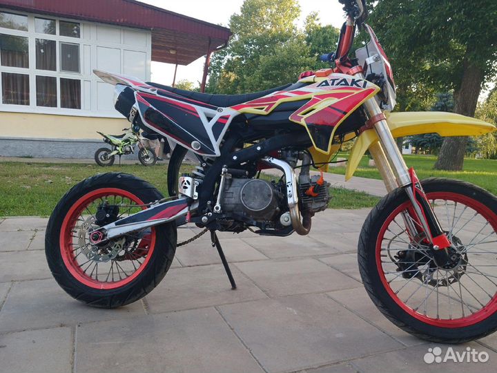 Питбайк атаки 125