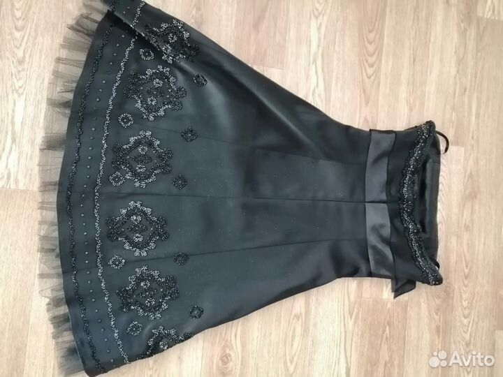 Платье вечернее