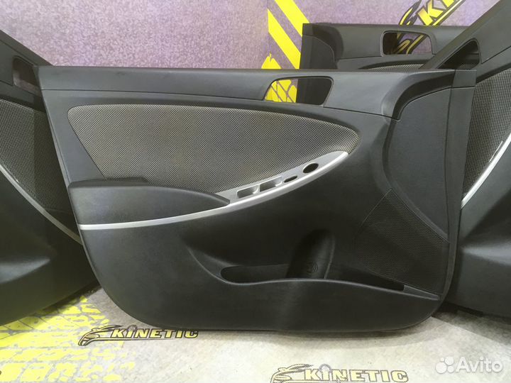 Обшивка двери Карта Хендэ Солярис 2011-2017