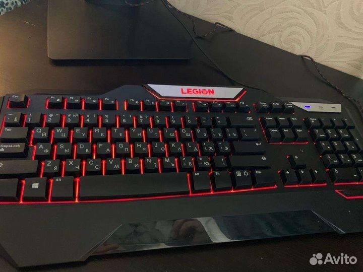 Игровая клавиатура Legion