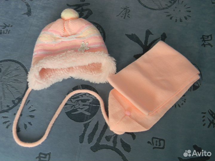 Шапочка, шарфик и сапожки