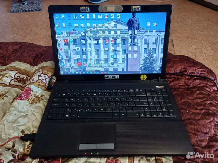 Ноутбук asus K53T / 15.6