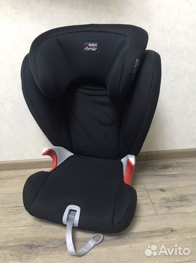 Автомобильное кресло britax romer