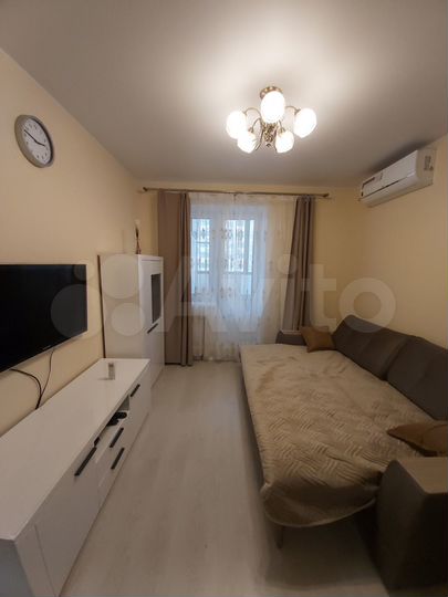 2-к. квартира, 42 м², 2/14 эт.