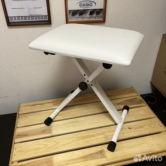 Банкетка/стул для пианино, цвет белый