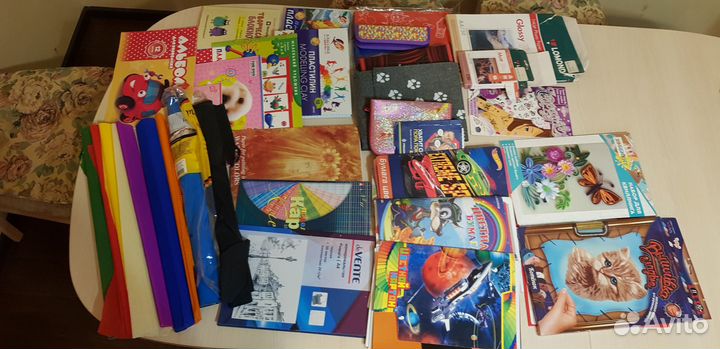 Цветная бумага картон гофрированная папки пластили