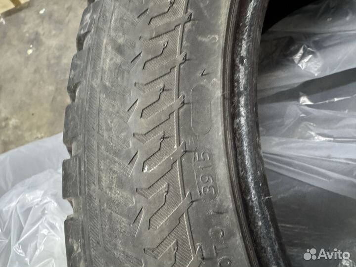 Nokian Tyres Hakkapeliitta 8 SUV 275/45 R20 110T