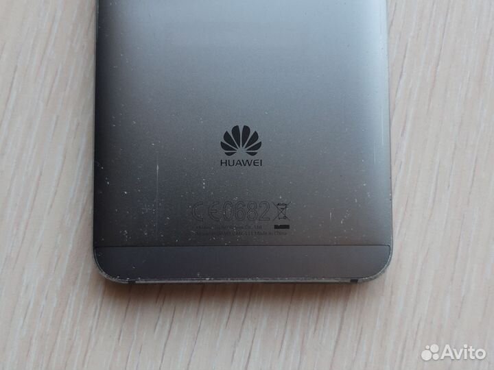 HUAWEI Nova, 3/32 ГБ