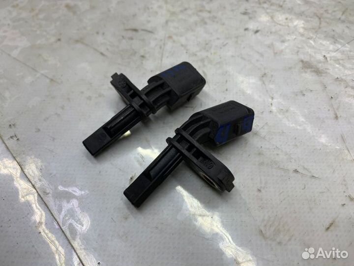 Датчик abs передний Volkswagen Passat Cc 2.0 2009