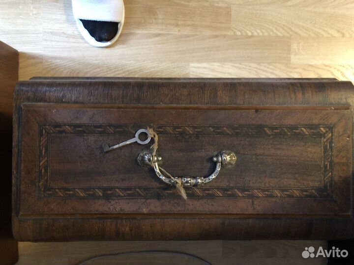 Продам швейную машинку Velocitas