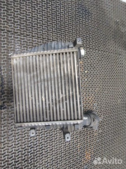 Радиатор интеркулера Volkswagen Touareg, 2006