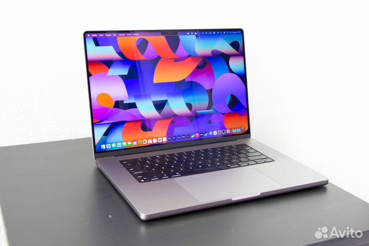 Macbook Pro 16 M1 MAX (1TB/32 RAM/32 GPU/10CPU)