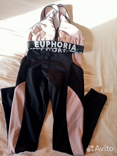 Костюм для спорта размер 40(XS)