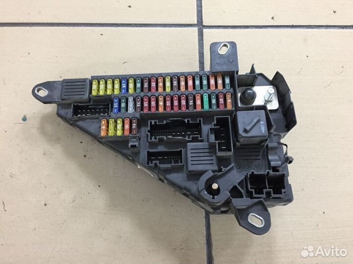 Блок предохранителей BMW 5 E60 рестайлинг N52B30